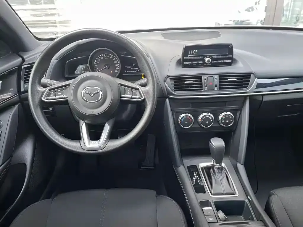 Mazda CX-4 — фото 10