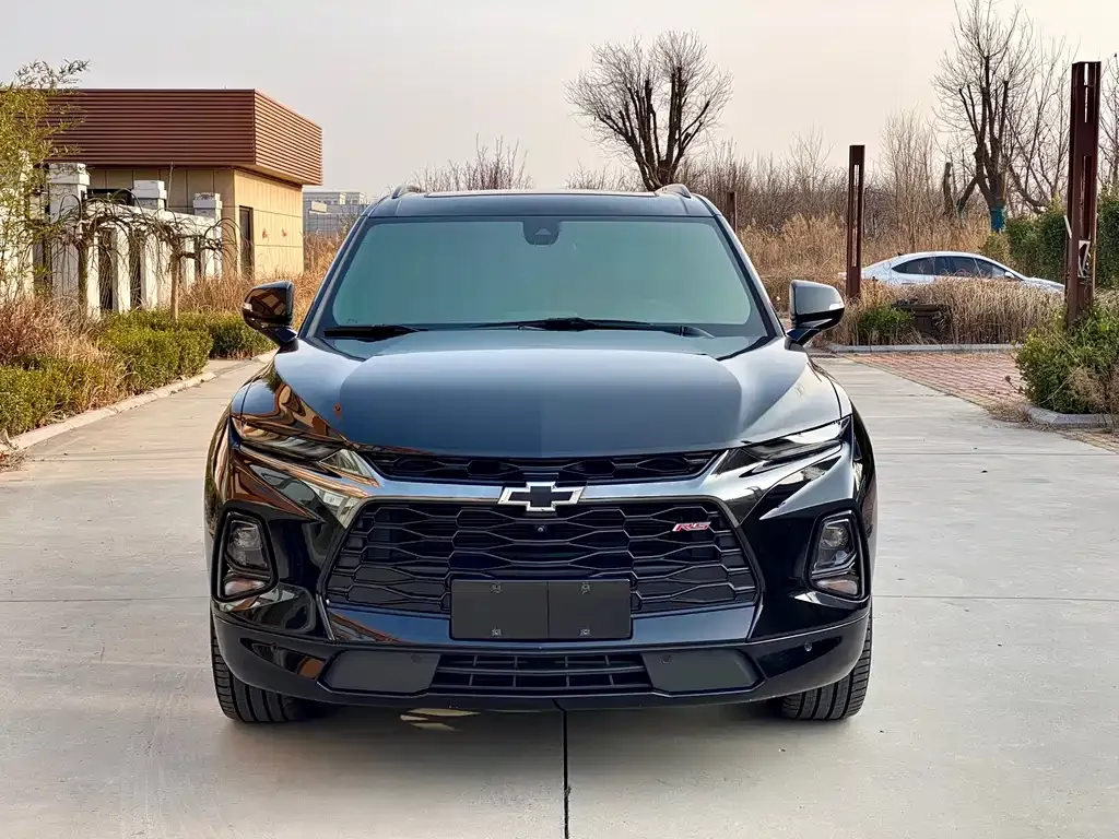 Chevrolet Blazer 2023 из CN, фото 2