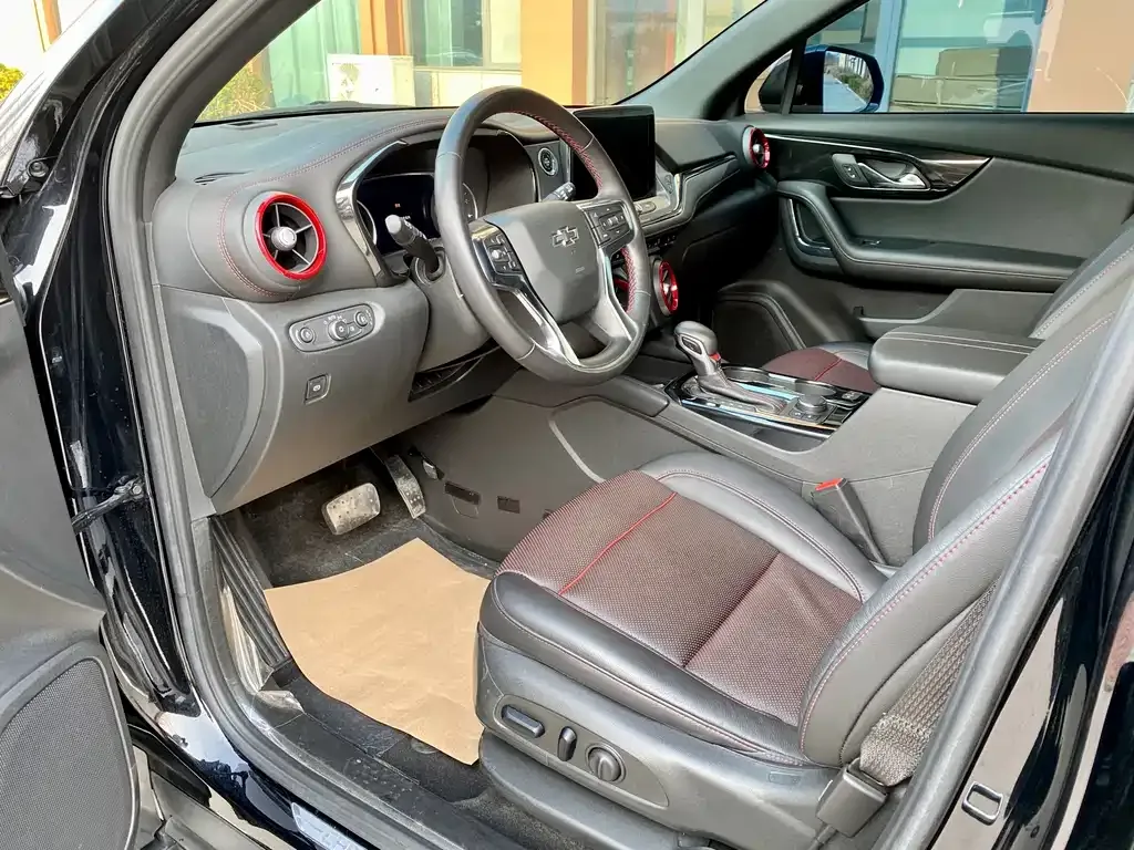 Chevrolet Blazer 2023 из CN, фото 5
