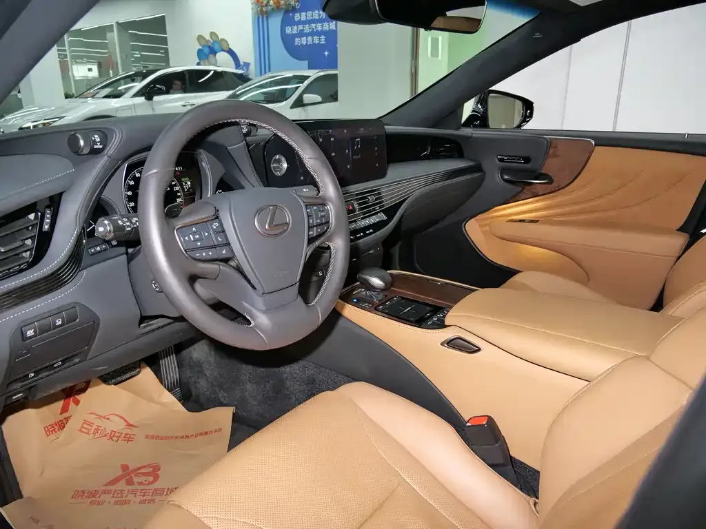 Lexus LS 2021 из CN, фото 6