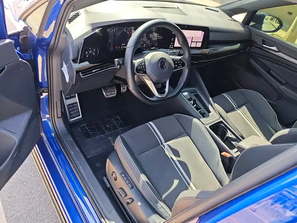 Volkswagen Golf 2021 из CN, фото 9
