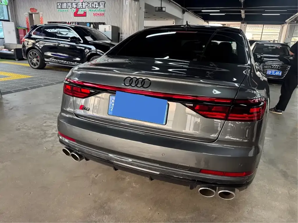 Audi S8 2021 из CN, фото 7