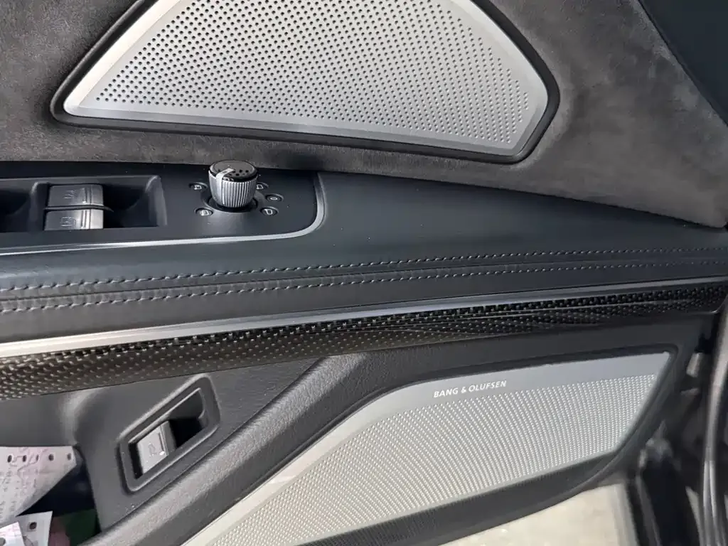 Audi S8 2021 из CN, фото 6