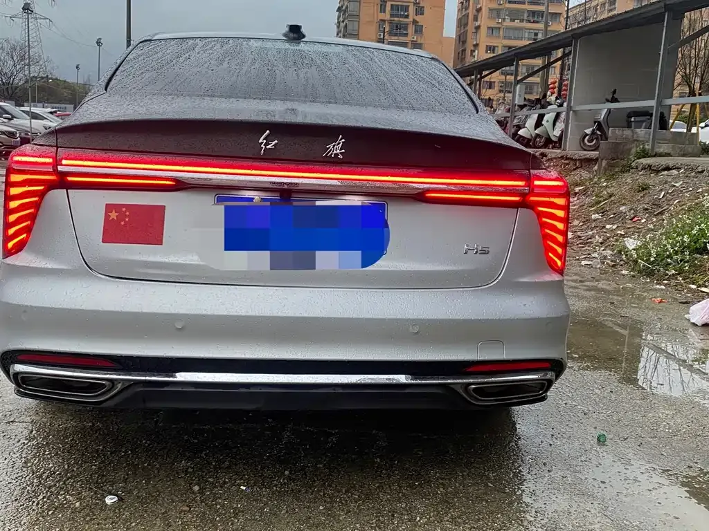 Hongqi H5 — фото 3