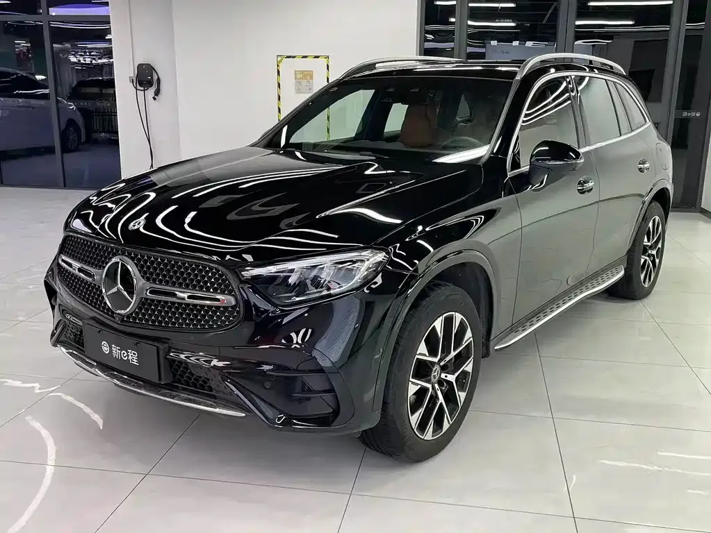Mercedes-Benz GLC PHEV — фото 1