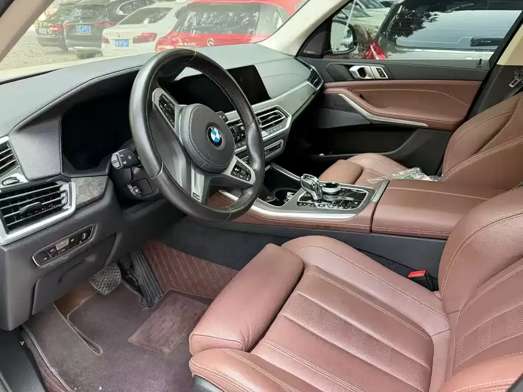 BMW X5 (Import) — фото 2