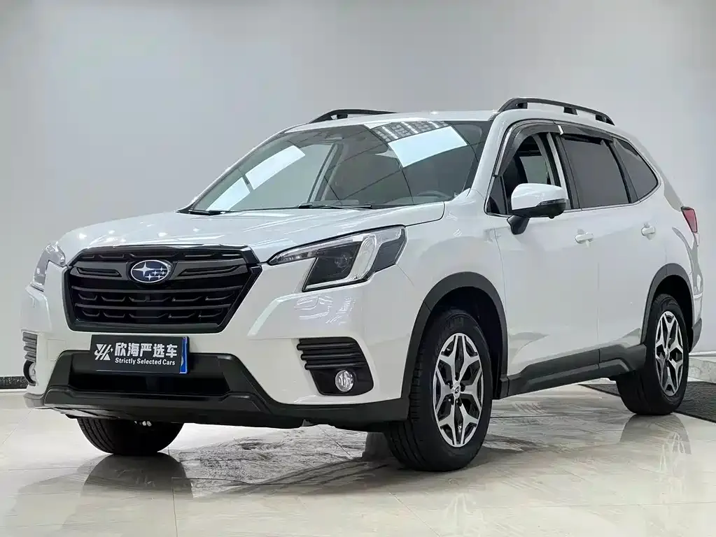 Subaru Forester — фото 1