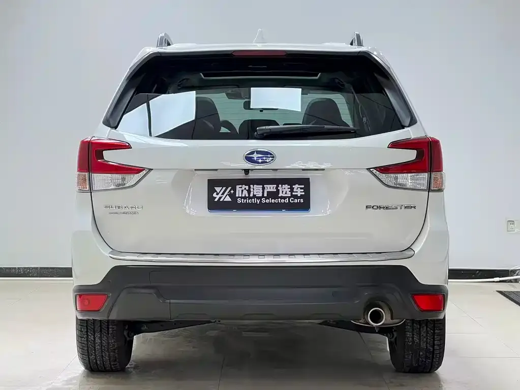 Subaru Forester — фото 3