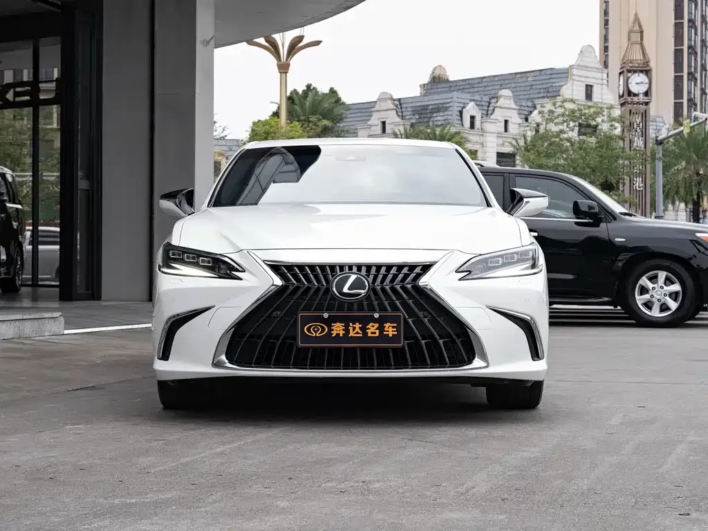 Lexus ES — фото 6