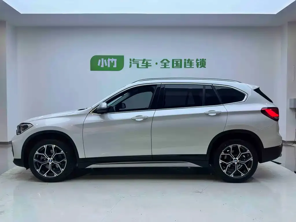 BMW X1 — фото 2