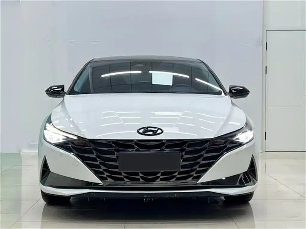 Hyundai Elantra 2022 из CN, фото 2