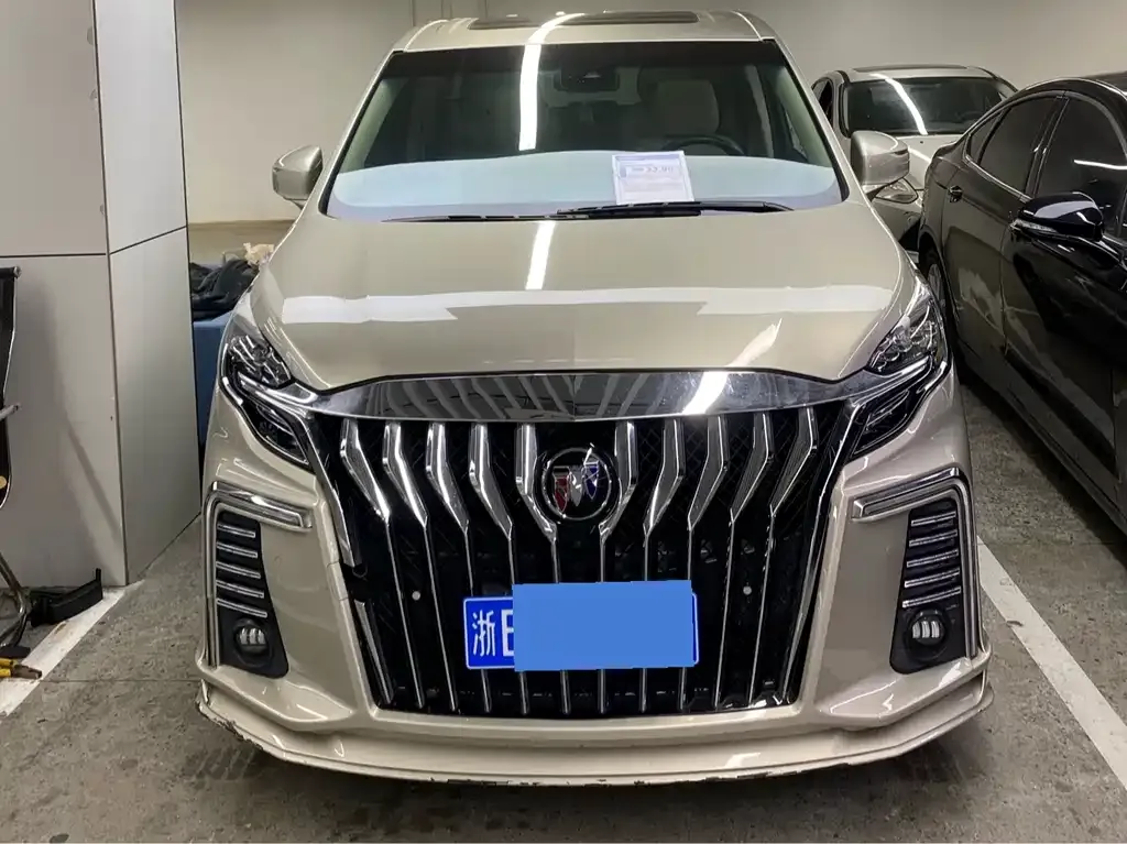 Buick GL8 2022 из CN, фото 2