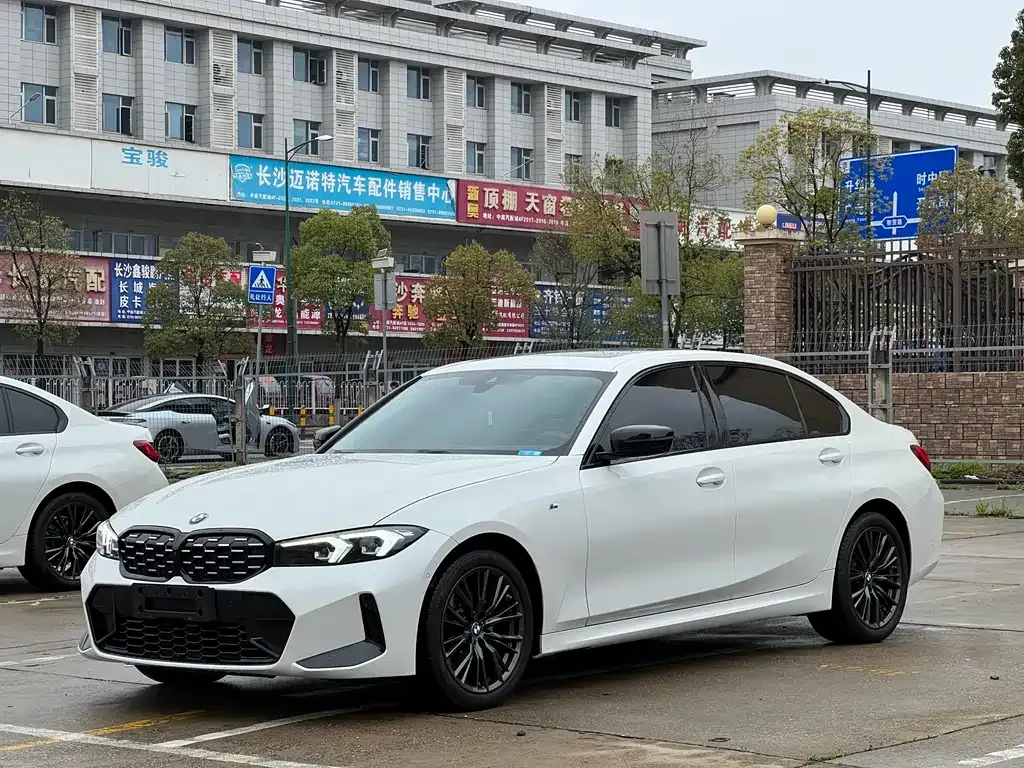 BMW 3 Series — фото 1