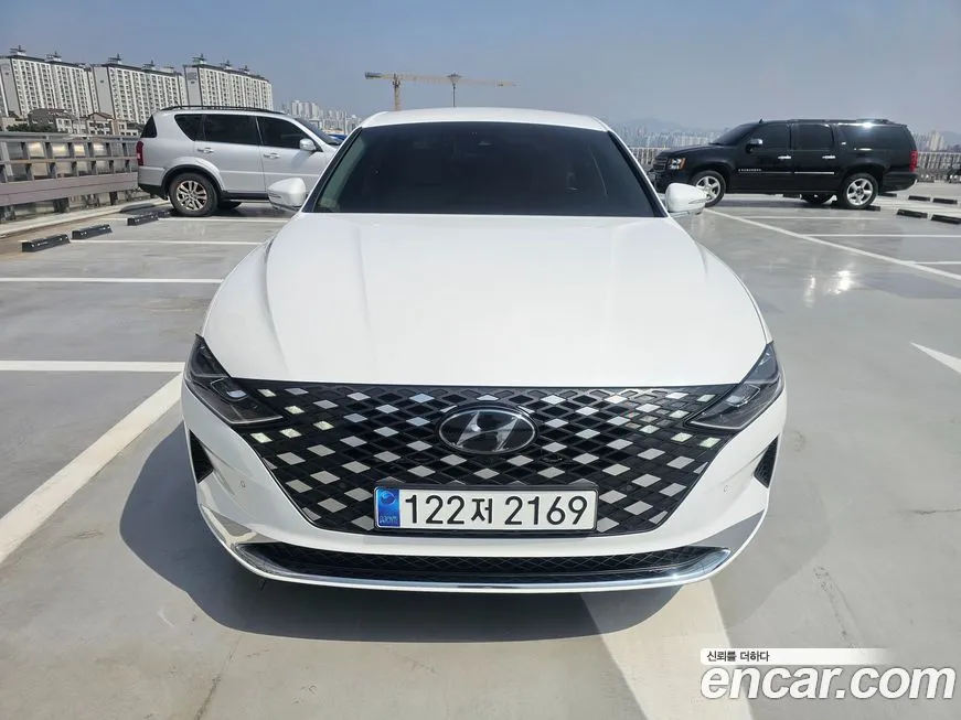 Hyundai Grandeur 2022 из KR, фото 2