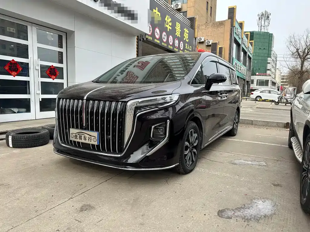Hongqi HQ9 — фото 1