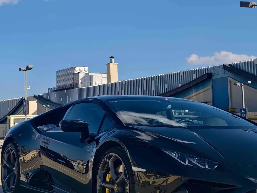 Lamborghini Huracan 2023 из CN, фото 9