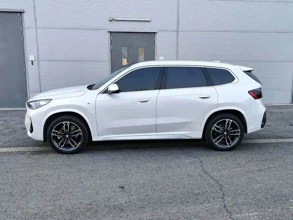 BMW X1 2025 из CN, фото 3