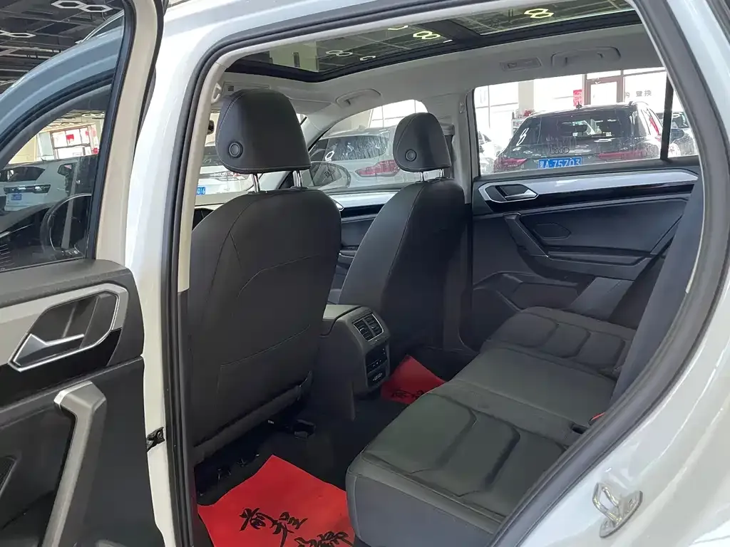 Volkswagen Tayron 2022 из CN, фото 8