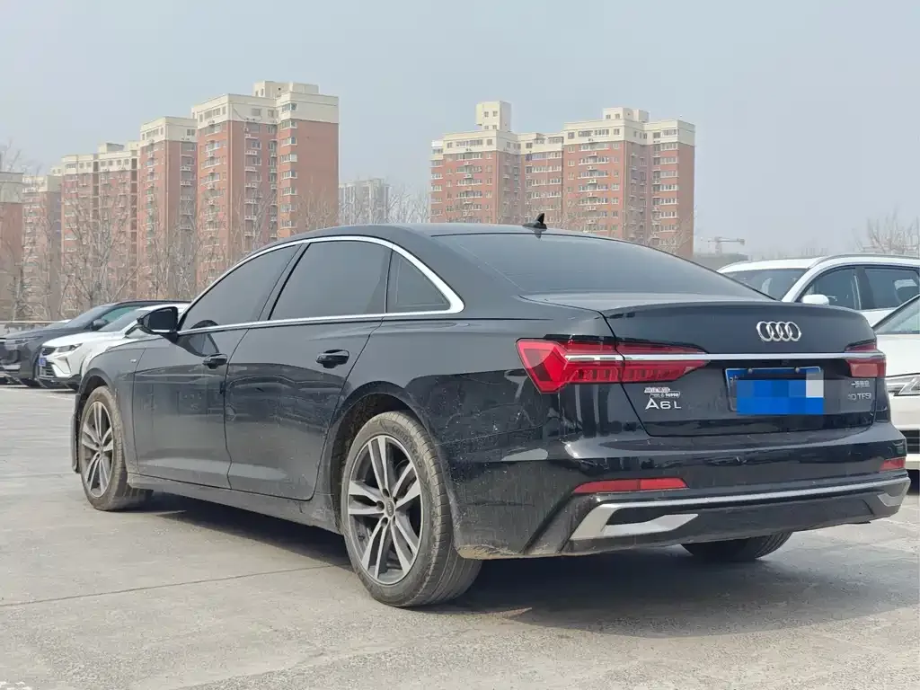 Audi A6L — фото 5