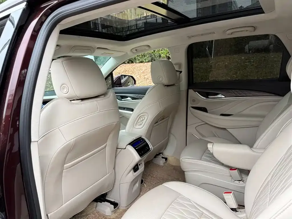 Buick Enclave — фото 9