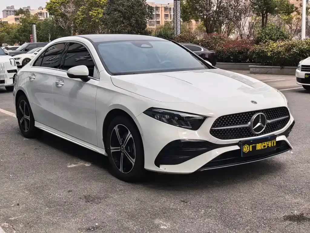 Mercedes-Benz A-Class — фото 6