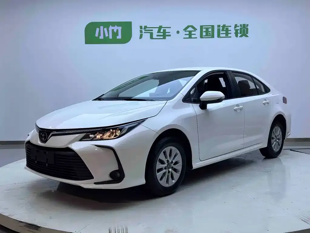 Toyota Corolla — фото 1