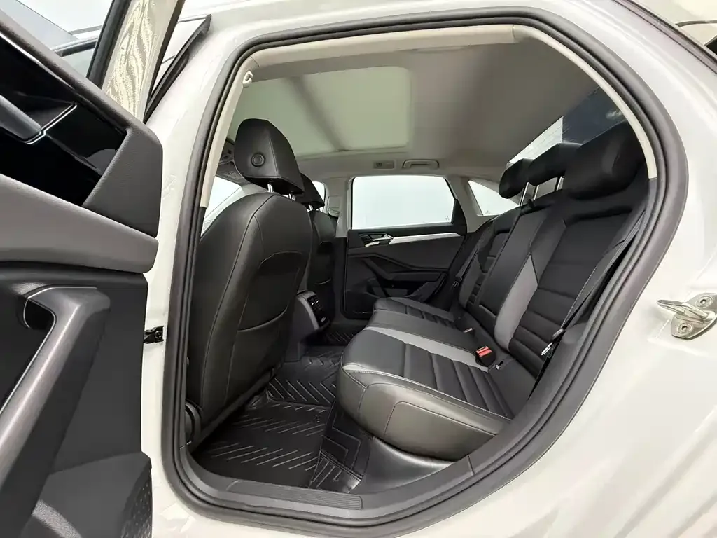 Volkswagen Sagitar 2022 из CN, фото 5