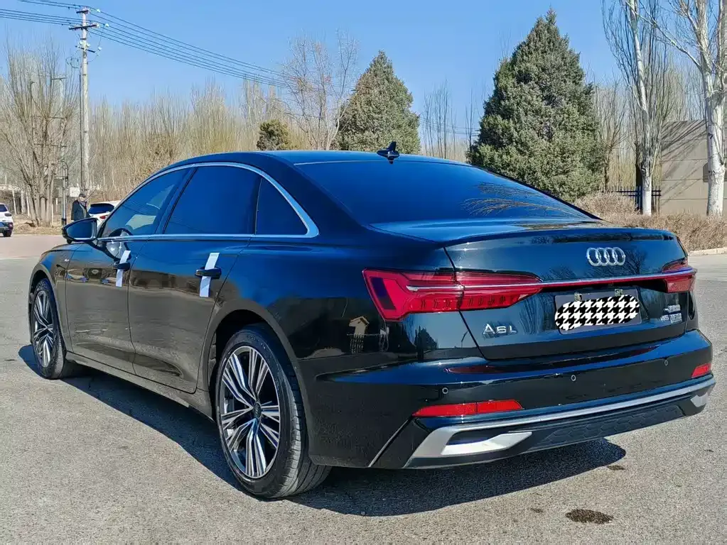 Audi A6L — фото 6