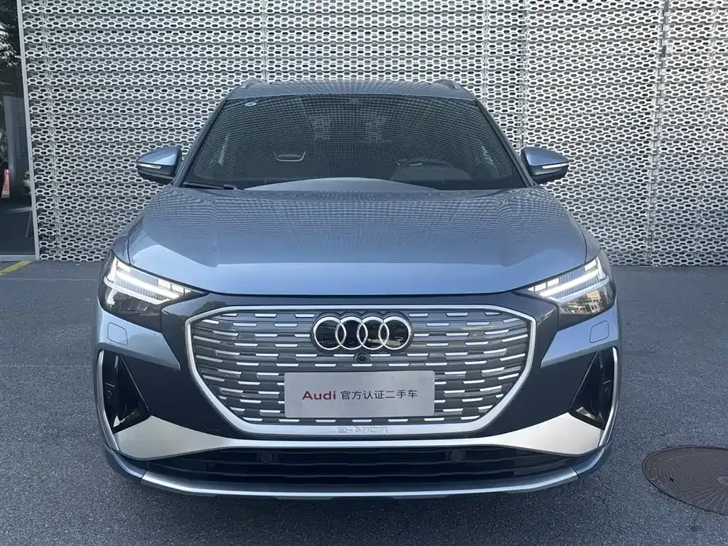 Audi Q4 e-tron — фото 9