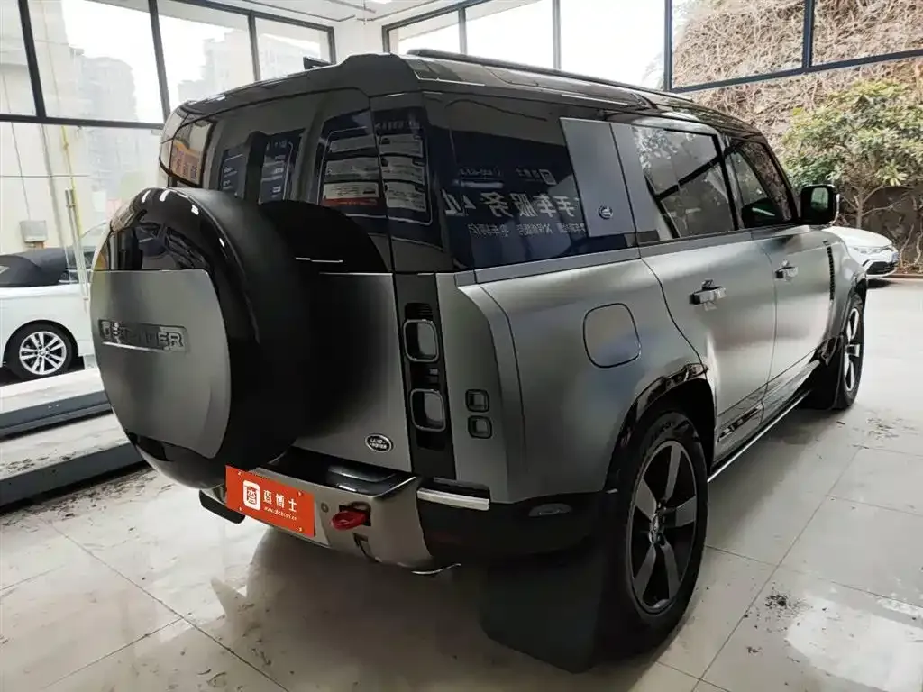 Land Rover Defender — фото 9