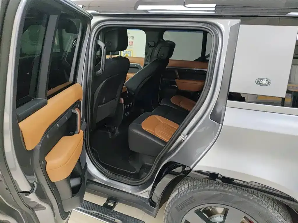 Land Rover Defender — фото 2