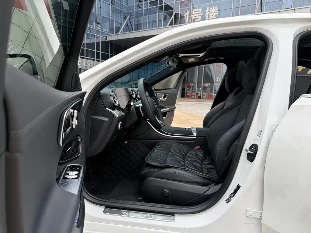 Mercedes-Benz C-Class 2024 из CN, фото 2