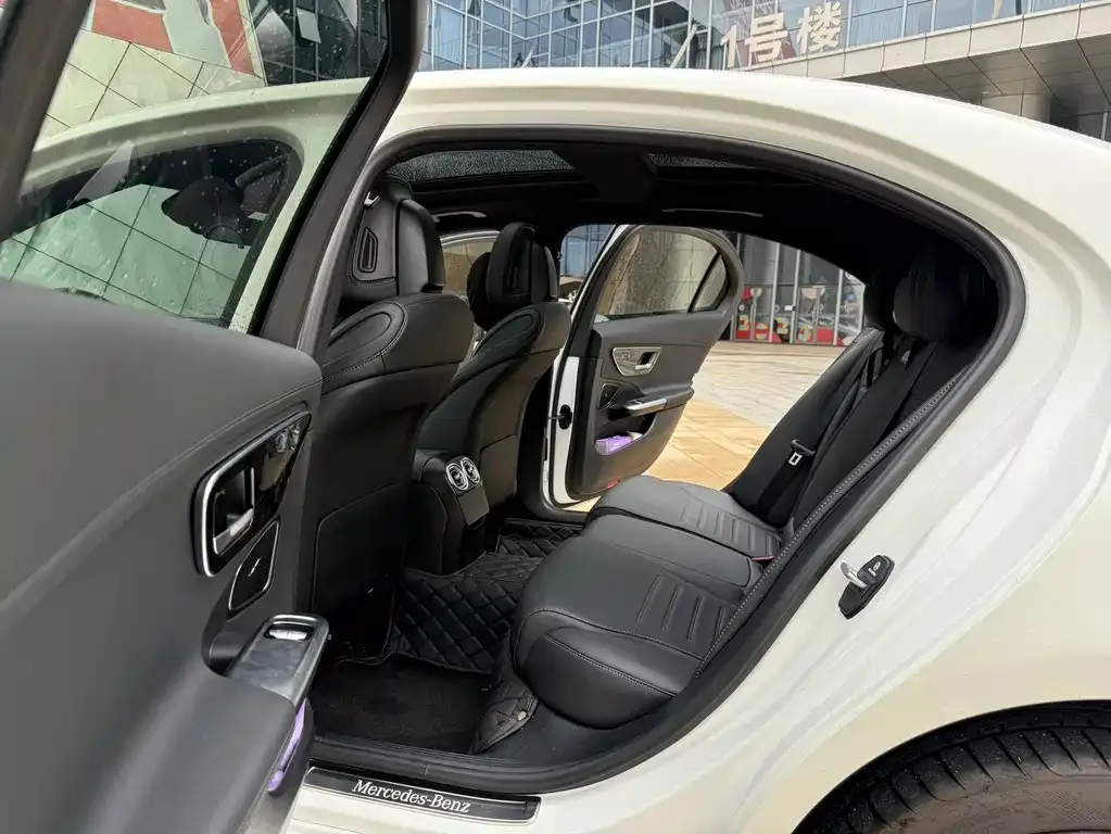 Mercedes-Benz C-Class 2024 из CN, фото 5