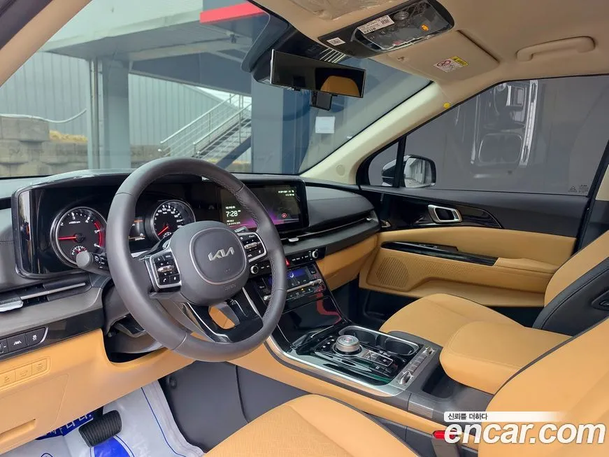 Kia Carnival 2023 из KR, фото 2