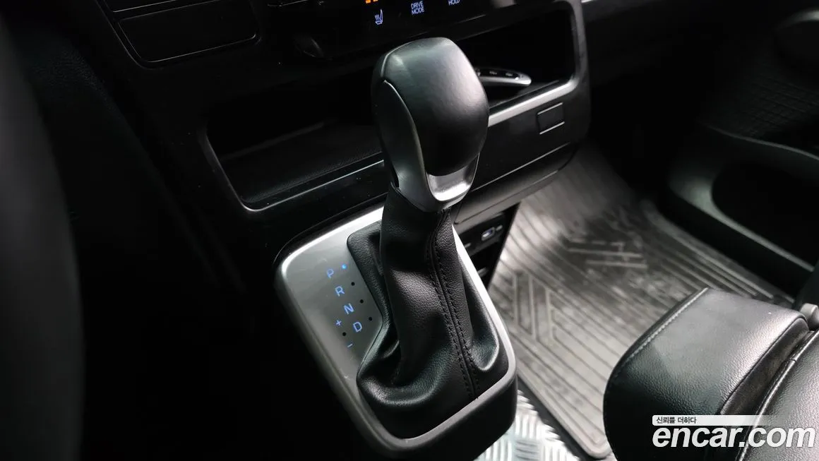 Hyundai Staria — фото 9