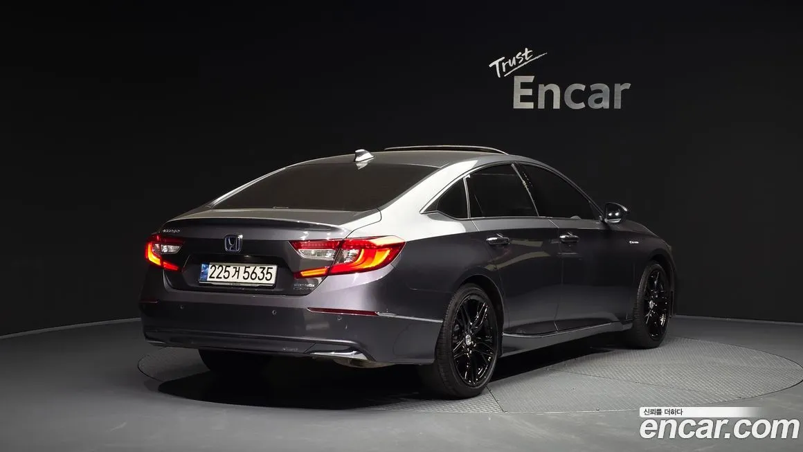 Honda Accord — фото 2