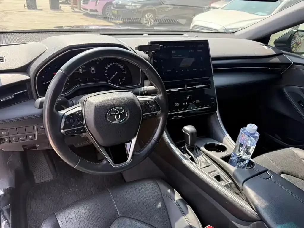 Toyota Avalon 2022 из CN, фото 2