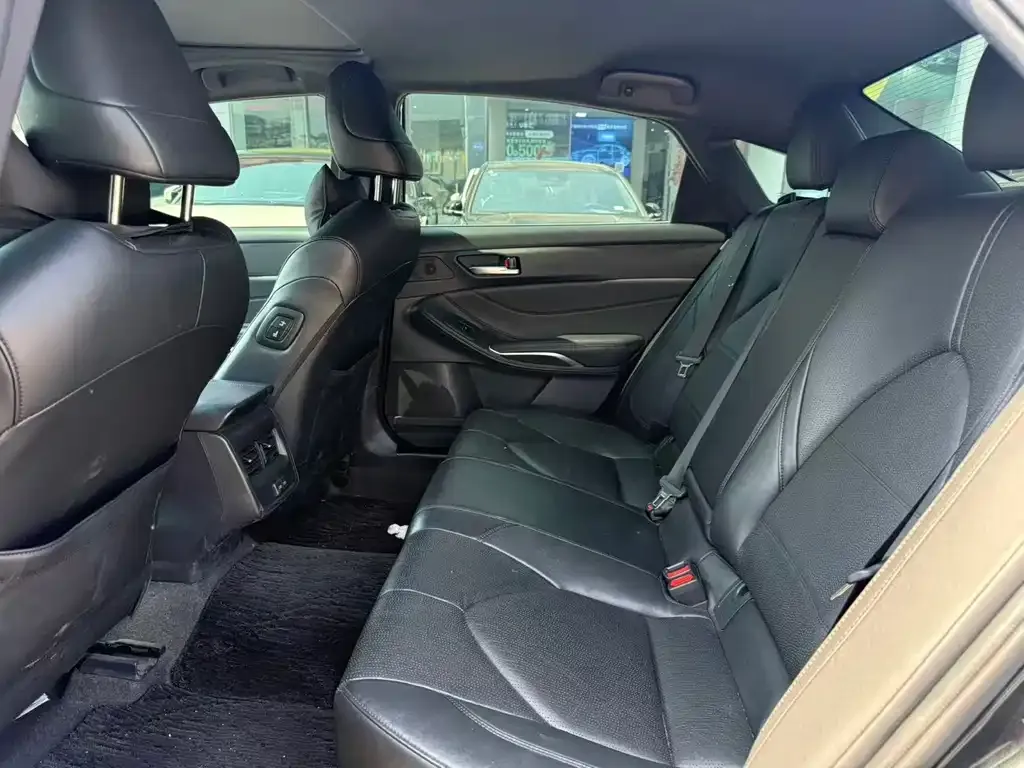 Toyota Avalon 2022 из CN, фото 4