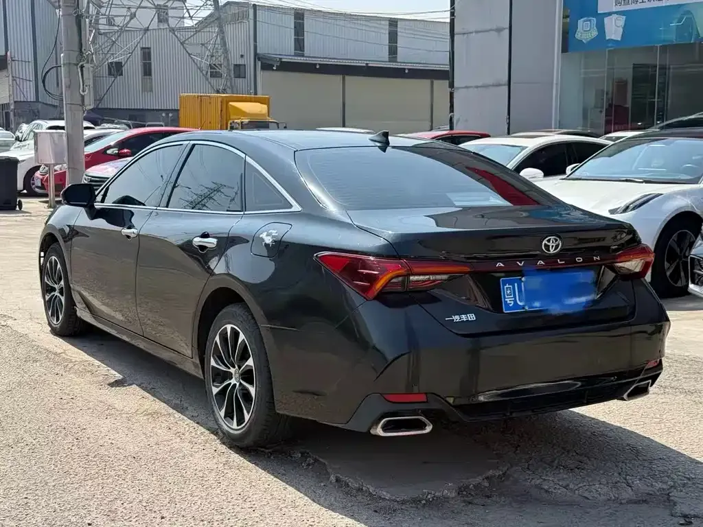 Toyota Avalon 2022 из CN, фото 3
