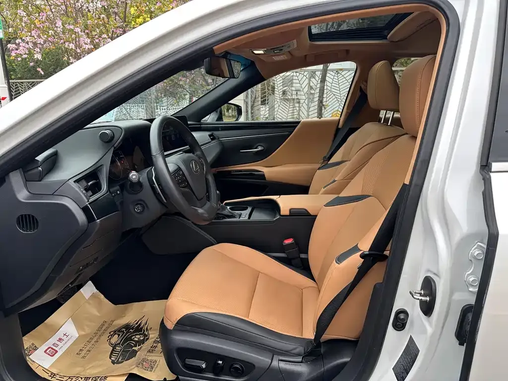 Lexus ES 2023 из CN, фото 6