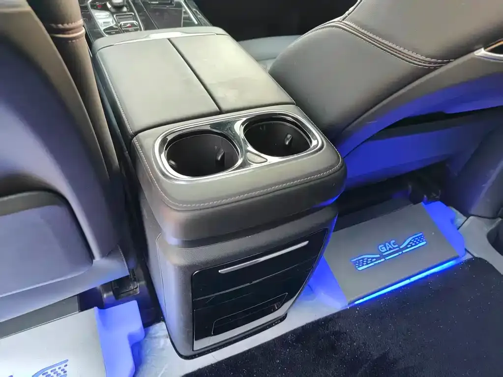 GAC Motor Trumpchi M8 — фото 6