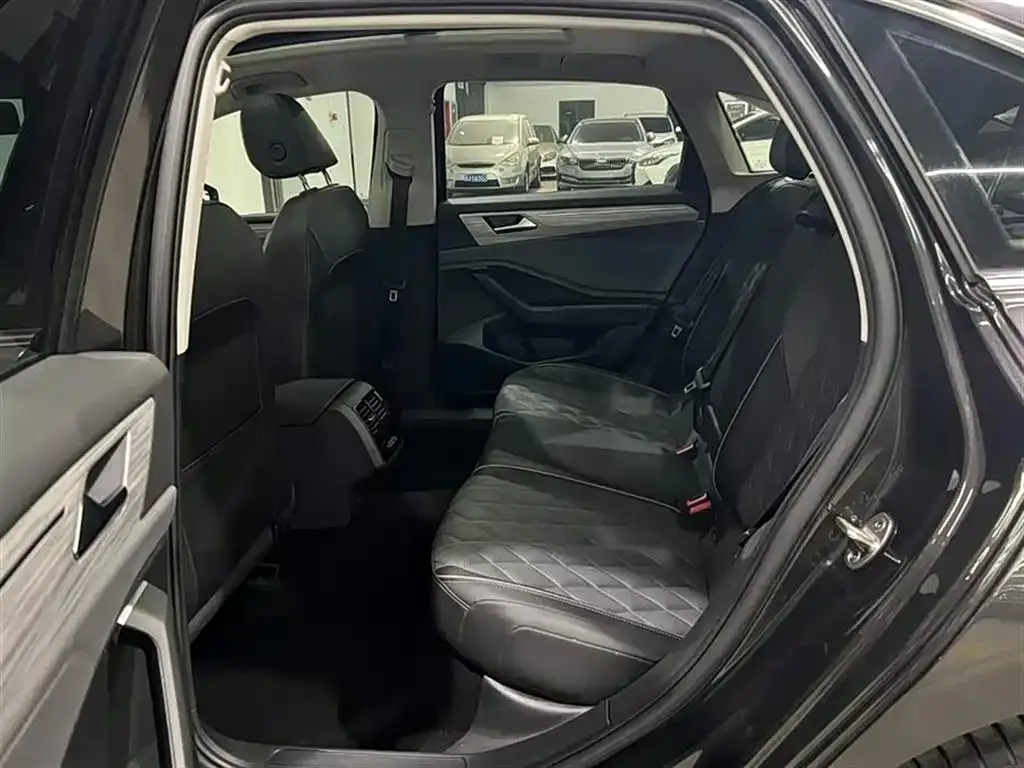 Volkswagen Sagitar 2023 из CN, фото 9