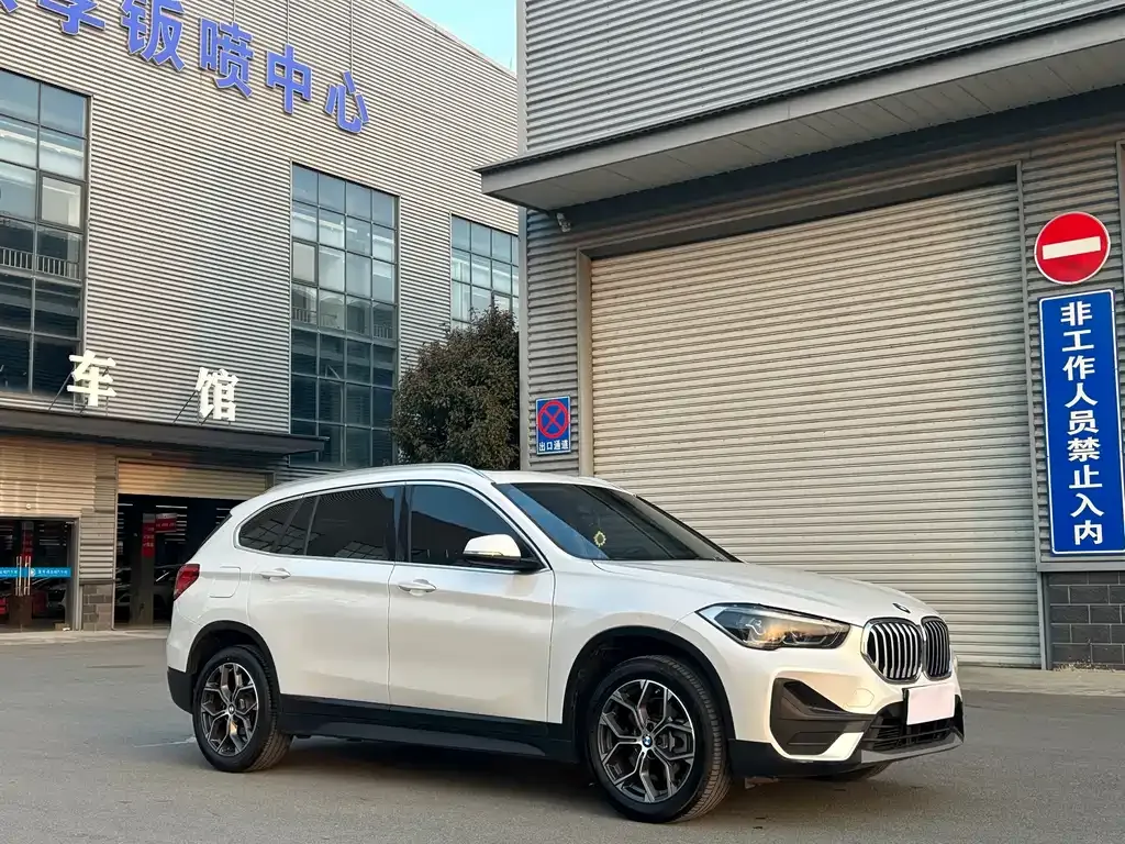 BMW X1 2021 из CN, фото 8