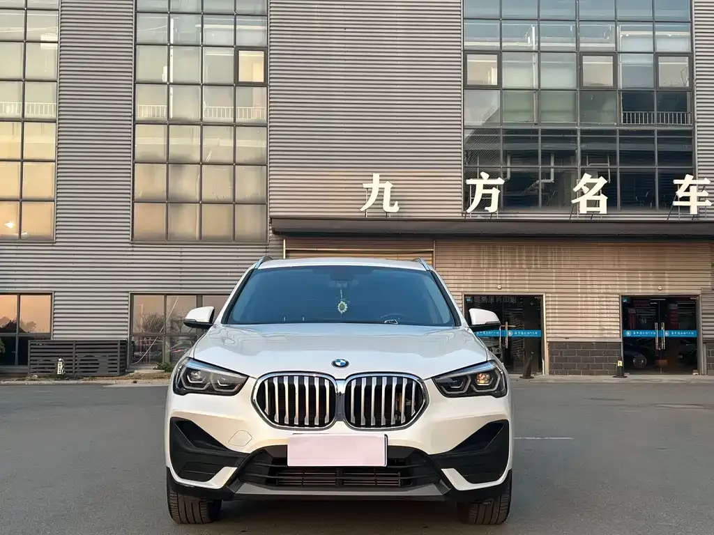 BMW X1 2021 из CN, фото 7