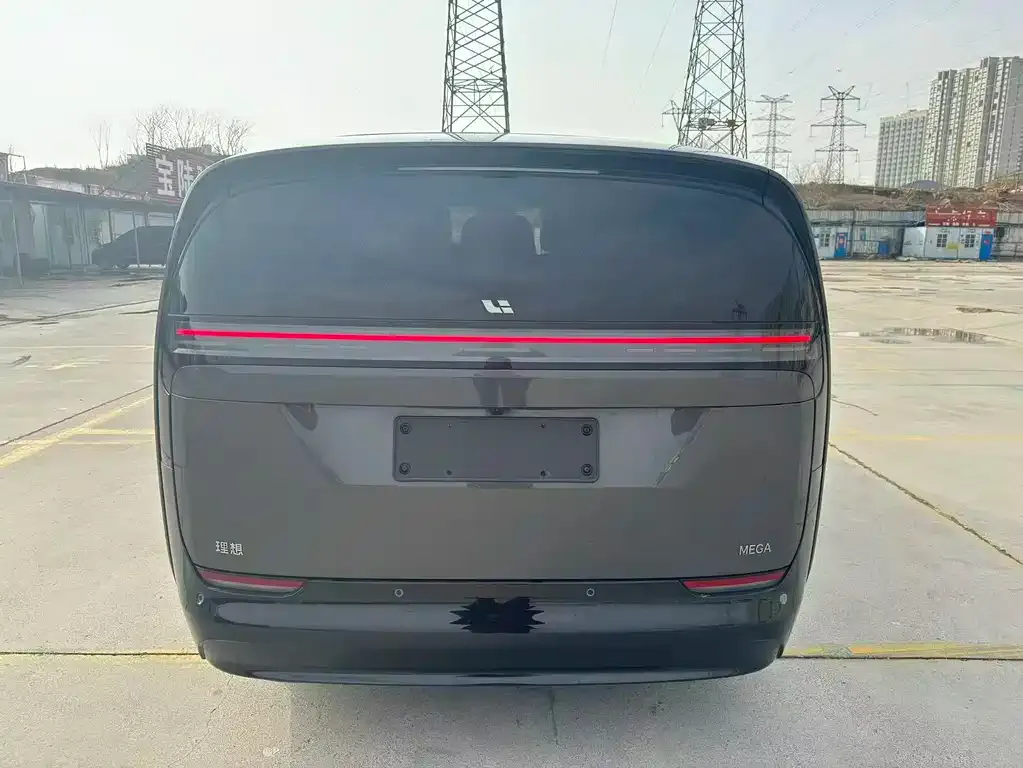 Li Auto MEGA — фото 7