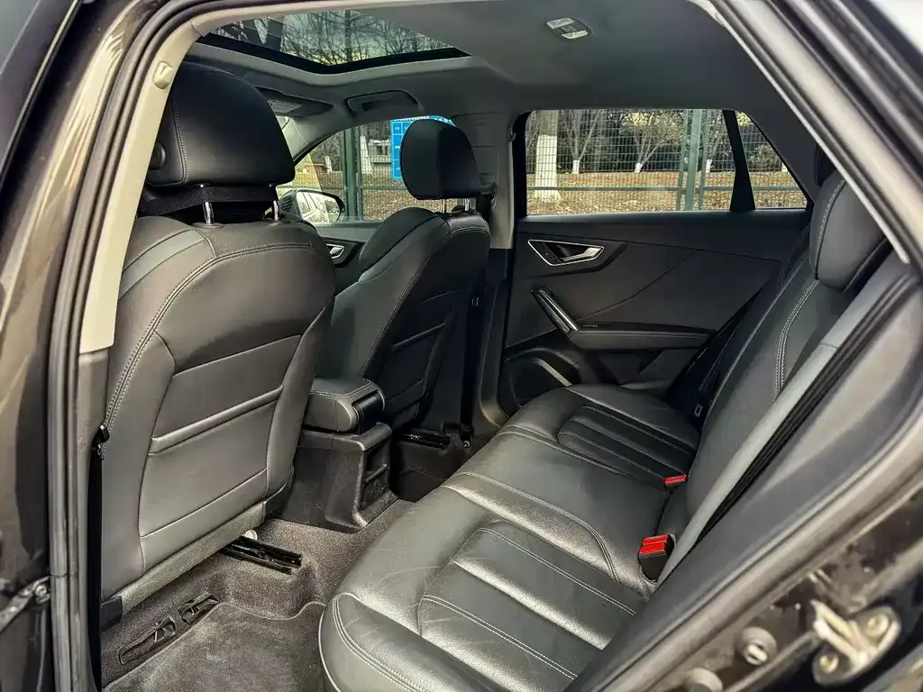Audi Q2L 2022 из CN, фото 2
