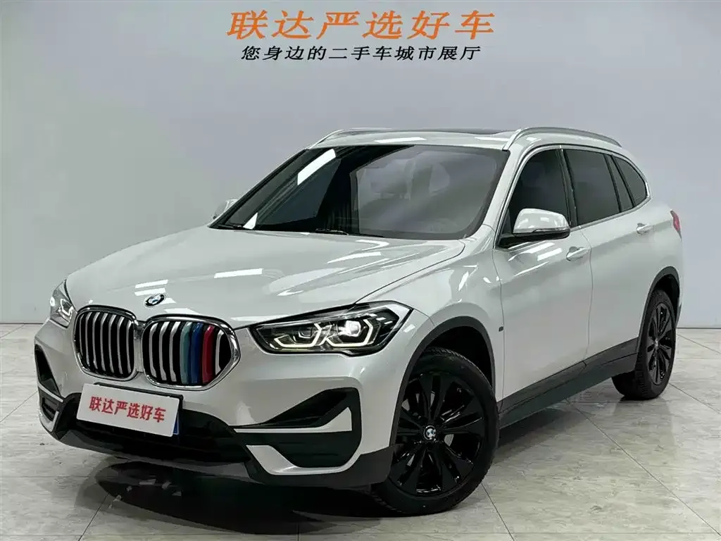 BMW X1 — фото 1