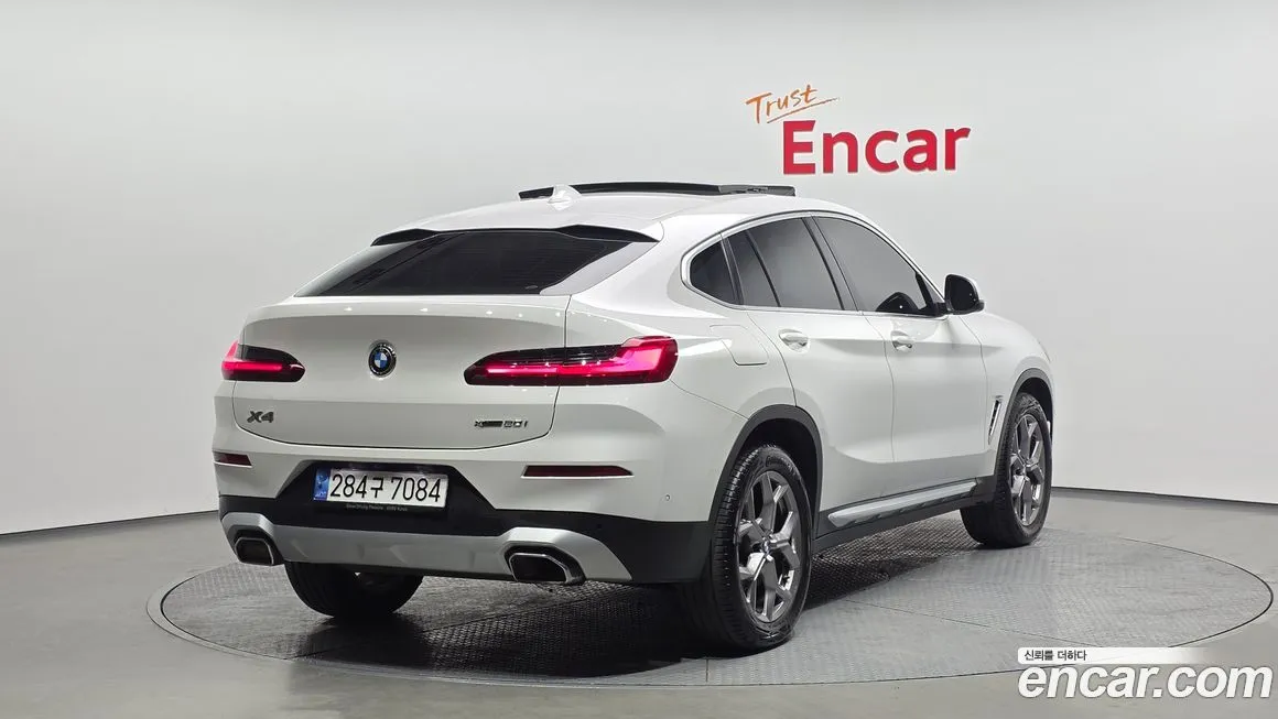 BMW X4 — фото 10