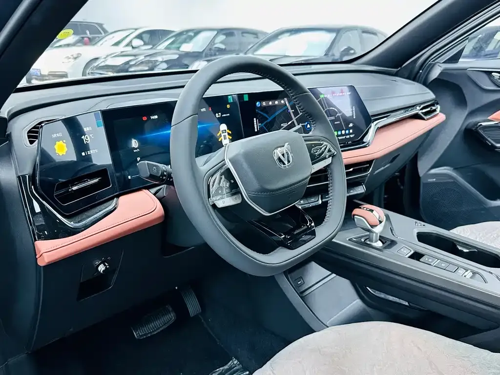 Changan X5 PLUS 2025 из CN, фото 2