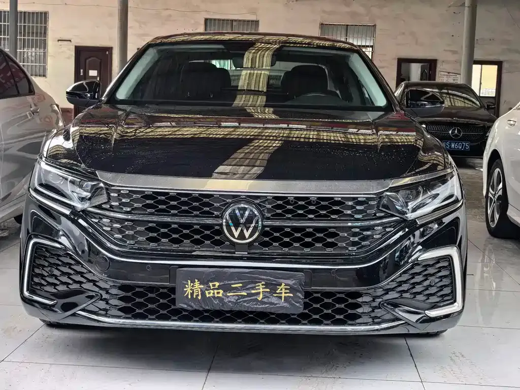 Volkswagen Passat 2024 из CN, фото 1